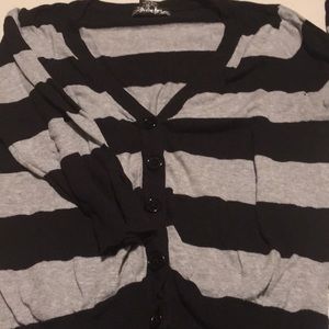 Woman’s striped 3/4 sweater